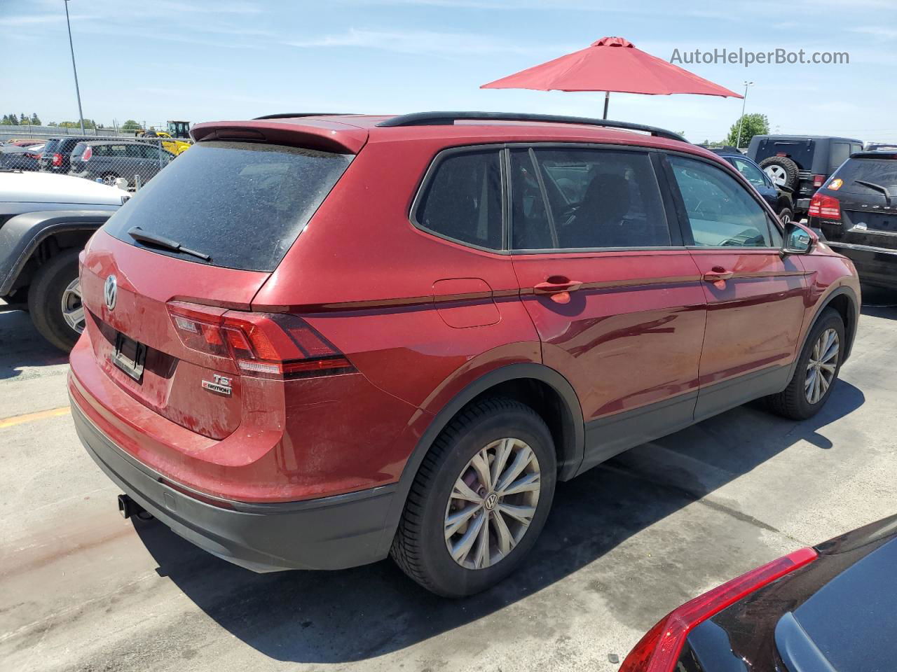 2018 Volkswagen Tiguan S Красный vin: 3VV0B7AX1JM204868