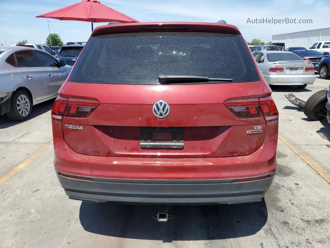 2018 Volkswagen Tiguan S Red vin: 3VV0B7AX1JM204868