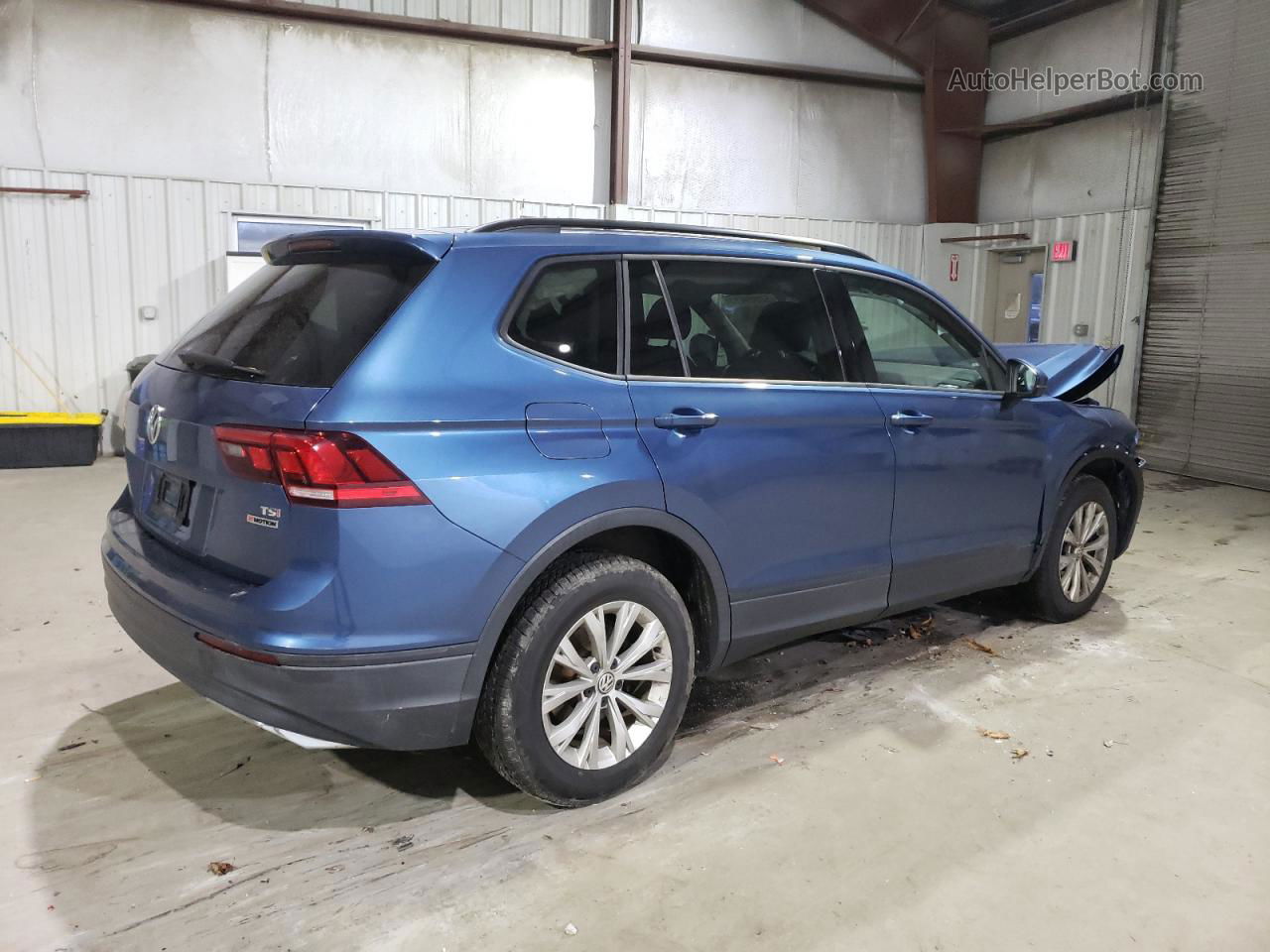 2018 Volkswagen Tiguan S Синий vin: 3VV0B7AX2JM054592