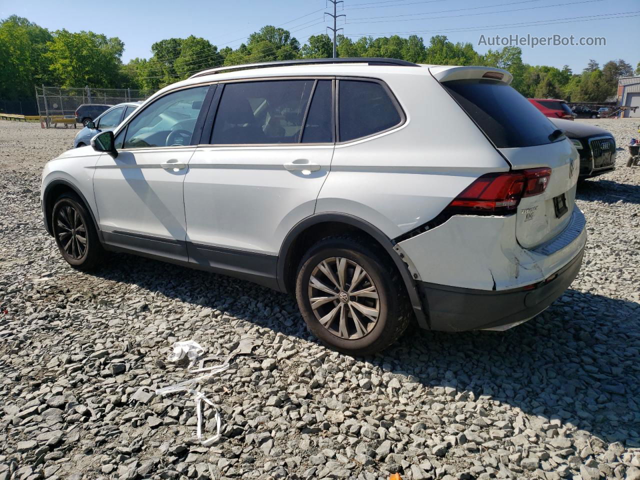 2019 Volkswagen Tiguan S White vin: 3VV0B7AX2KM064198