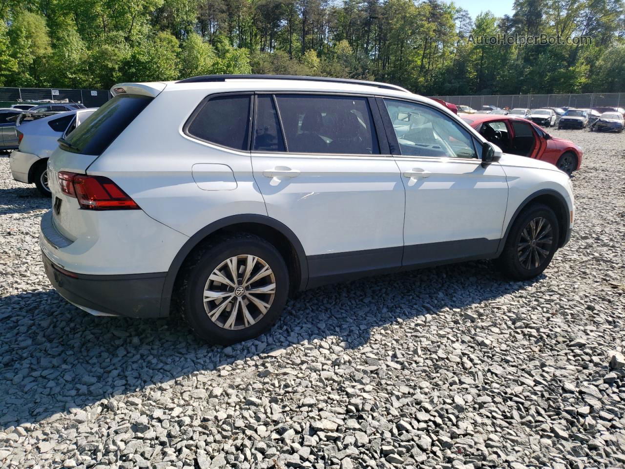 2019 Volkswagen Tiguan S White vin: 3VV0B7AX2KM064198