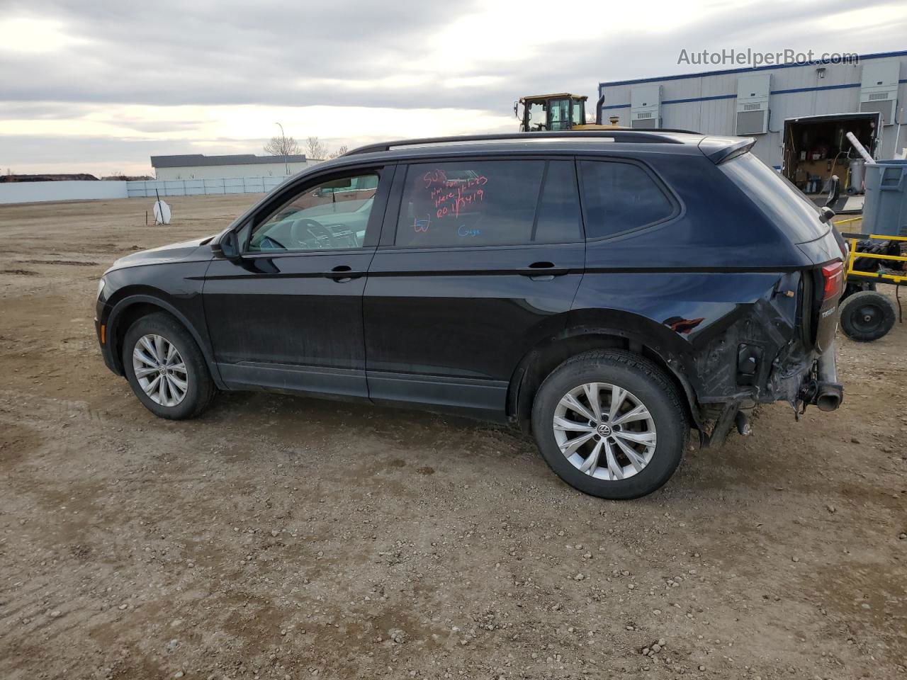 2019 Volkswagen Tiguan S Черный vin: 3VV0B7AX2KM181912