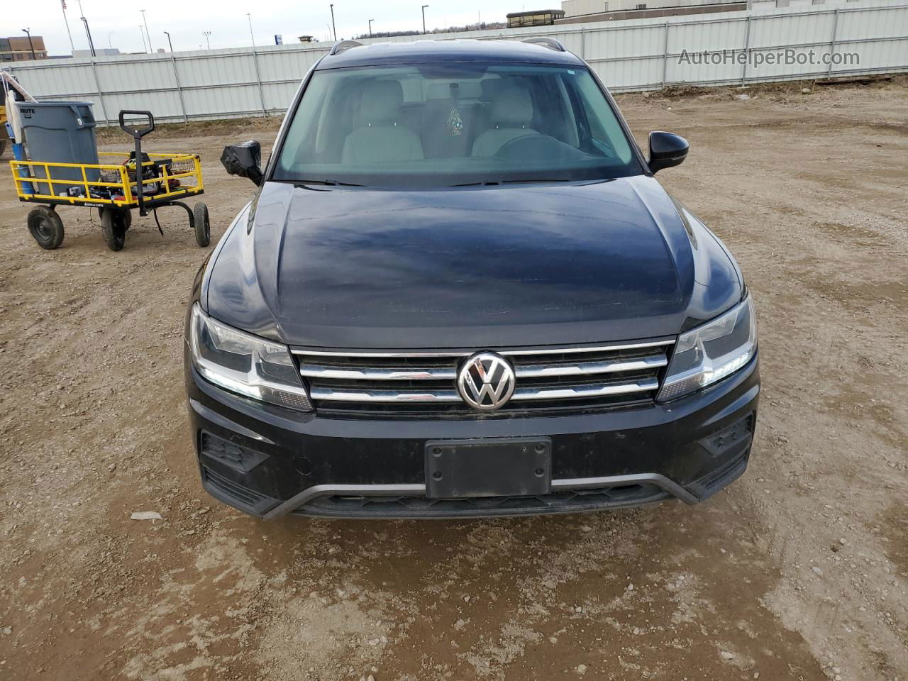 2019 Volkswagen Tiguan S Черный vin: 3VV0B7AX2KM181912