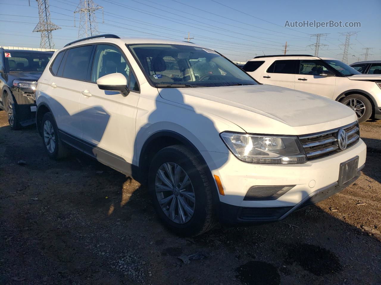 2018 Volkswagen Tiguan S White vin: 3VV0B7AX3JM130501