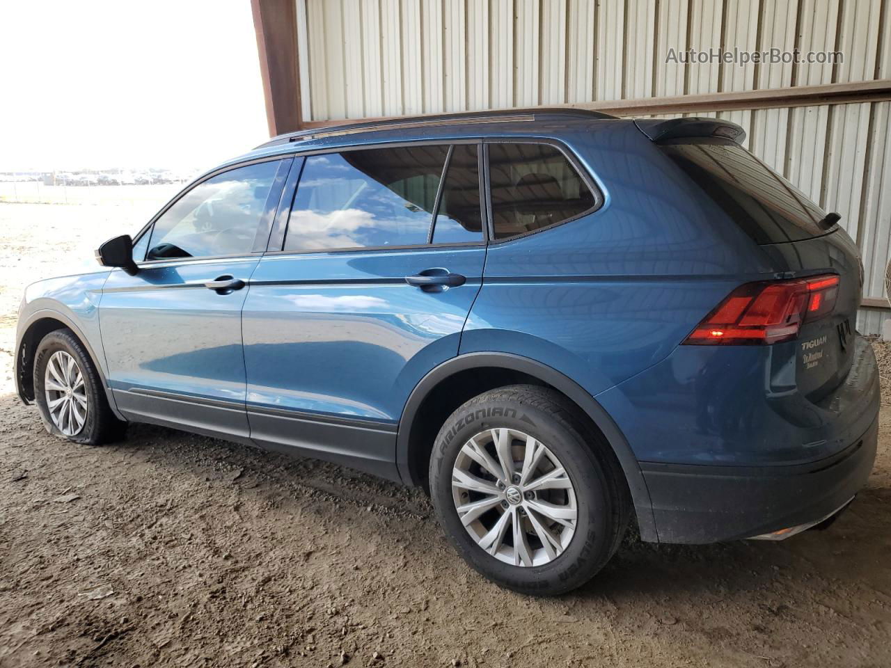 2019 Volkswagen Tiguan S Blue vin: 3VV0B7AX3KM177562