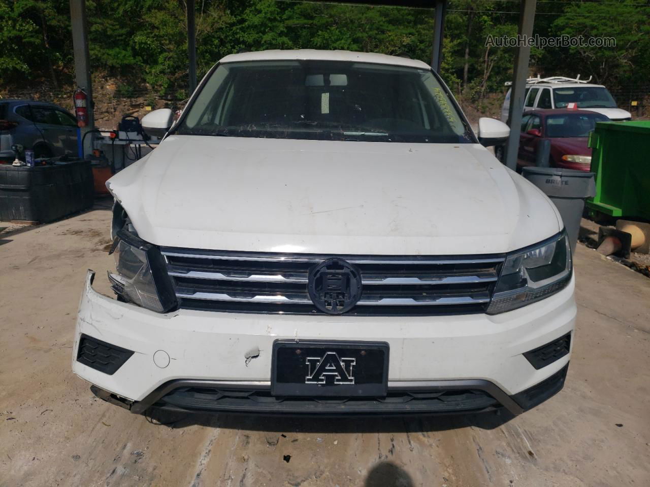 2018 Volkswagen Tiguan S White vin: 3VV0B7AX5JM051976