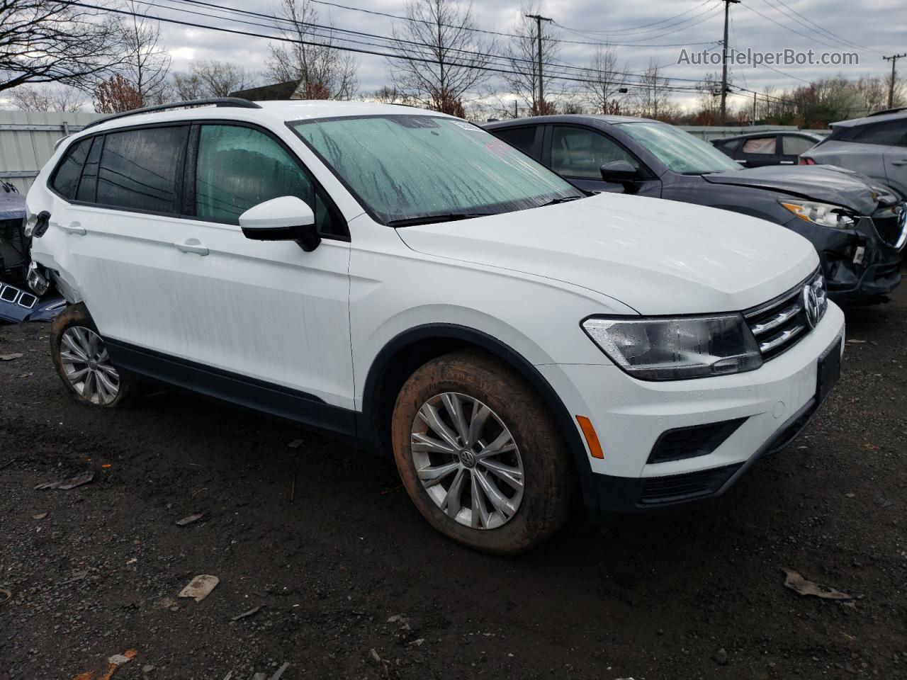 2018 Volkswagen Tiguan S White vin: 3VV0B7AX5JM081589