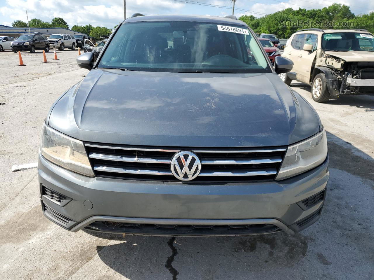 2018 Volkswagen Tiguan S Gray vin: 3VV0B7AX5JM120391