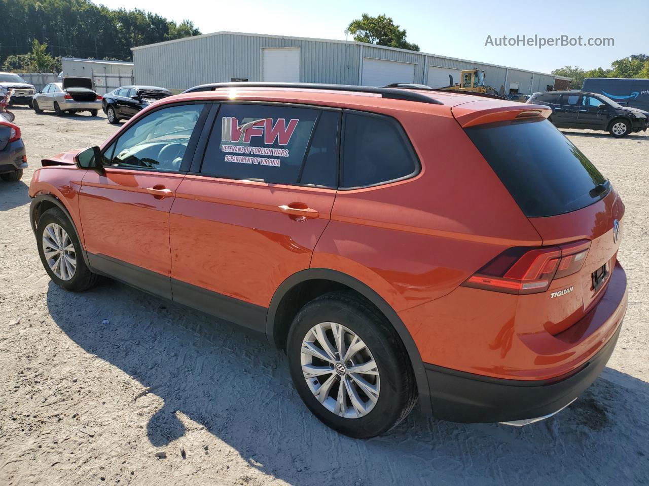 2019 Volkswagen Tiguan S Оранжевый vin: 3VV0B7AX5KM051509