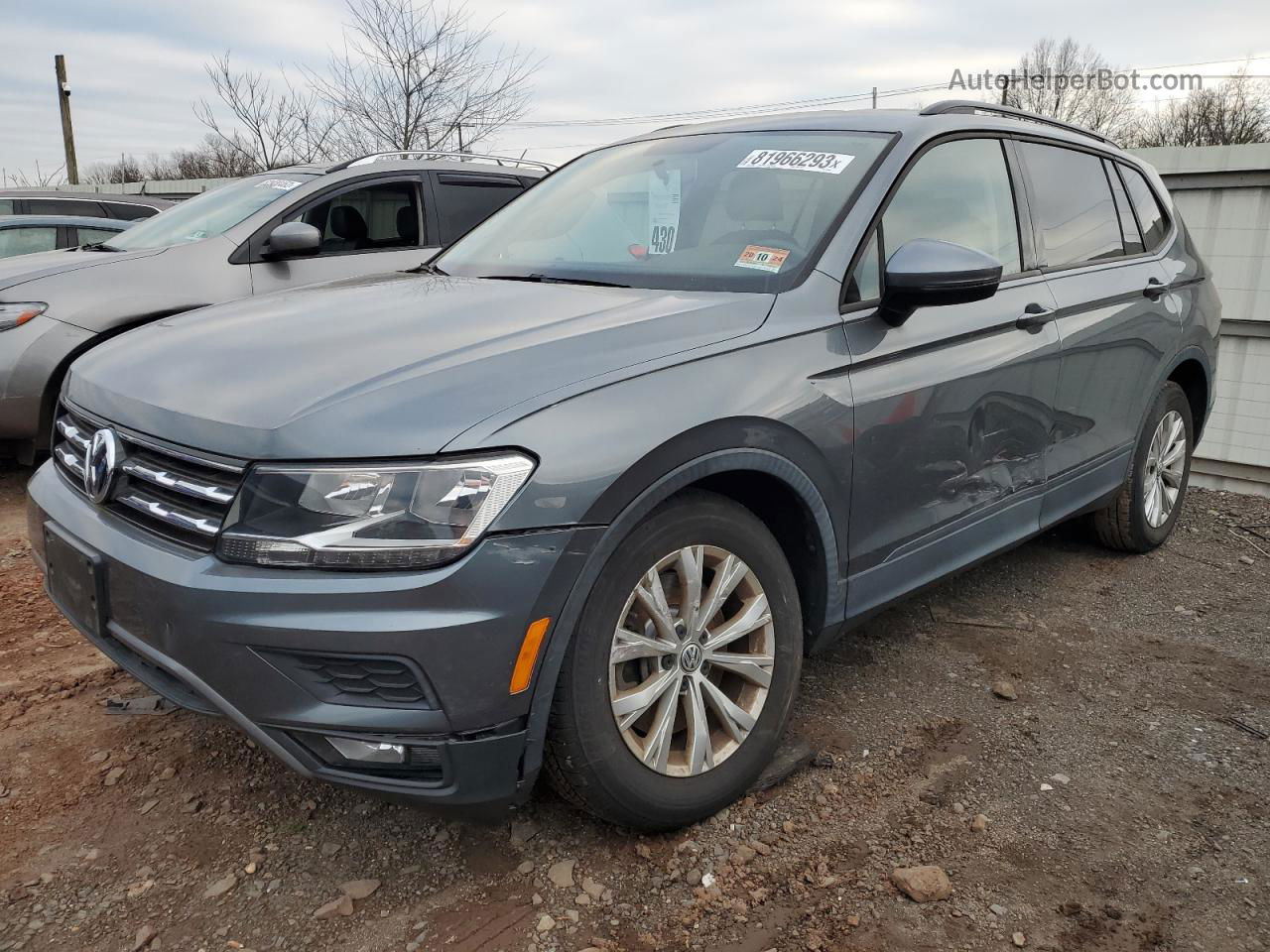 2018 Volkswagen Tiguan S Gray vin: 3VV0B7AX6JM018954