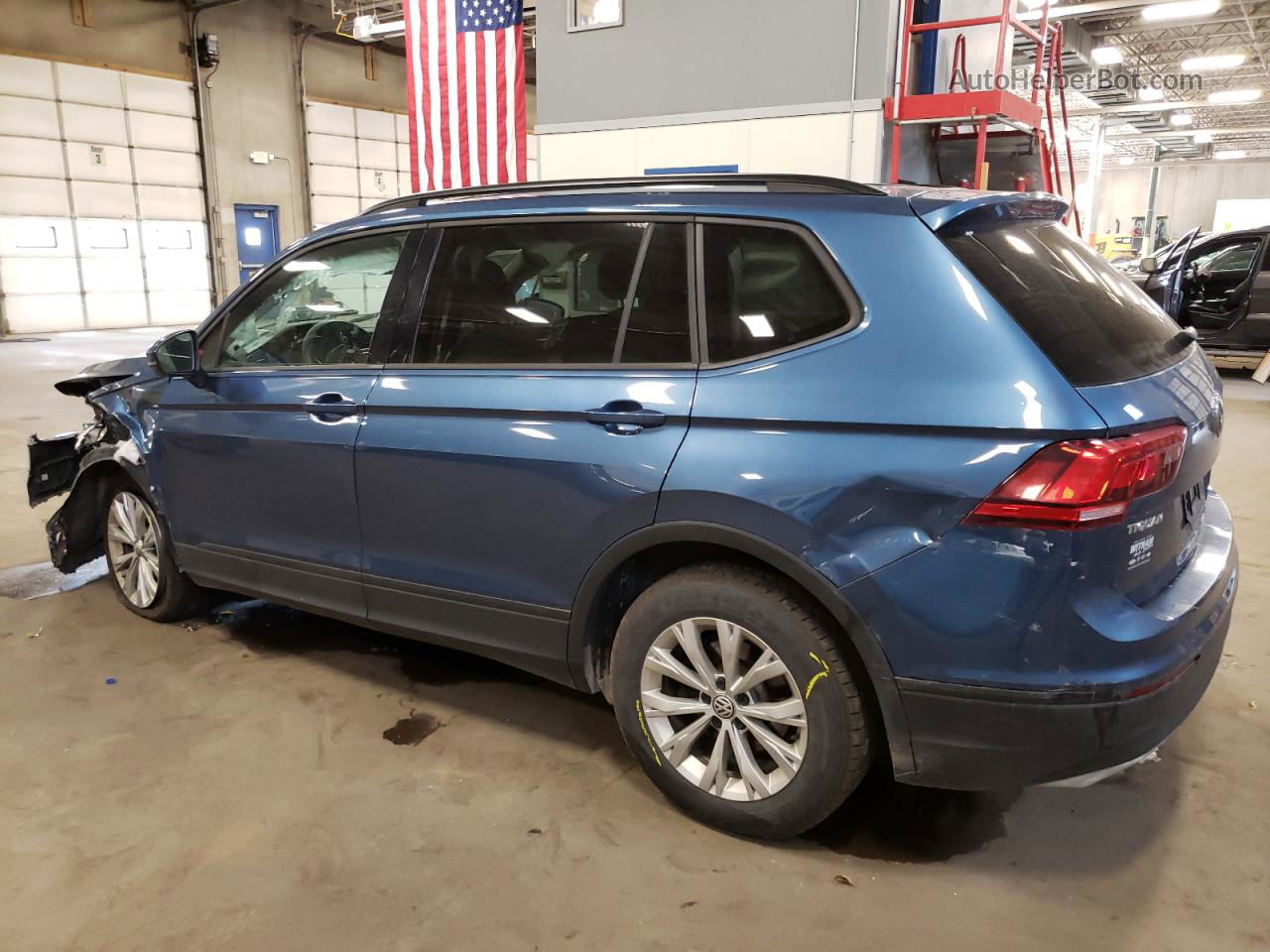 2018 Volkswagen Tiguan S Blue vin: 3VV0B7AX6JM126880