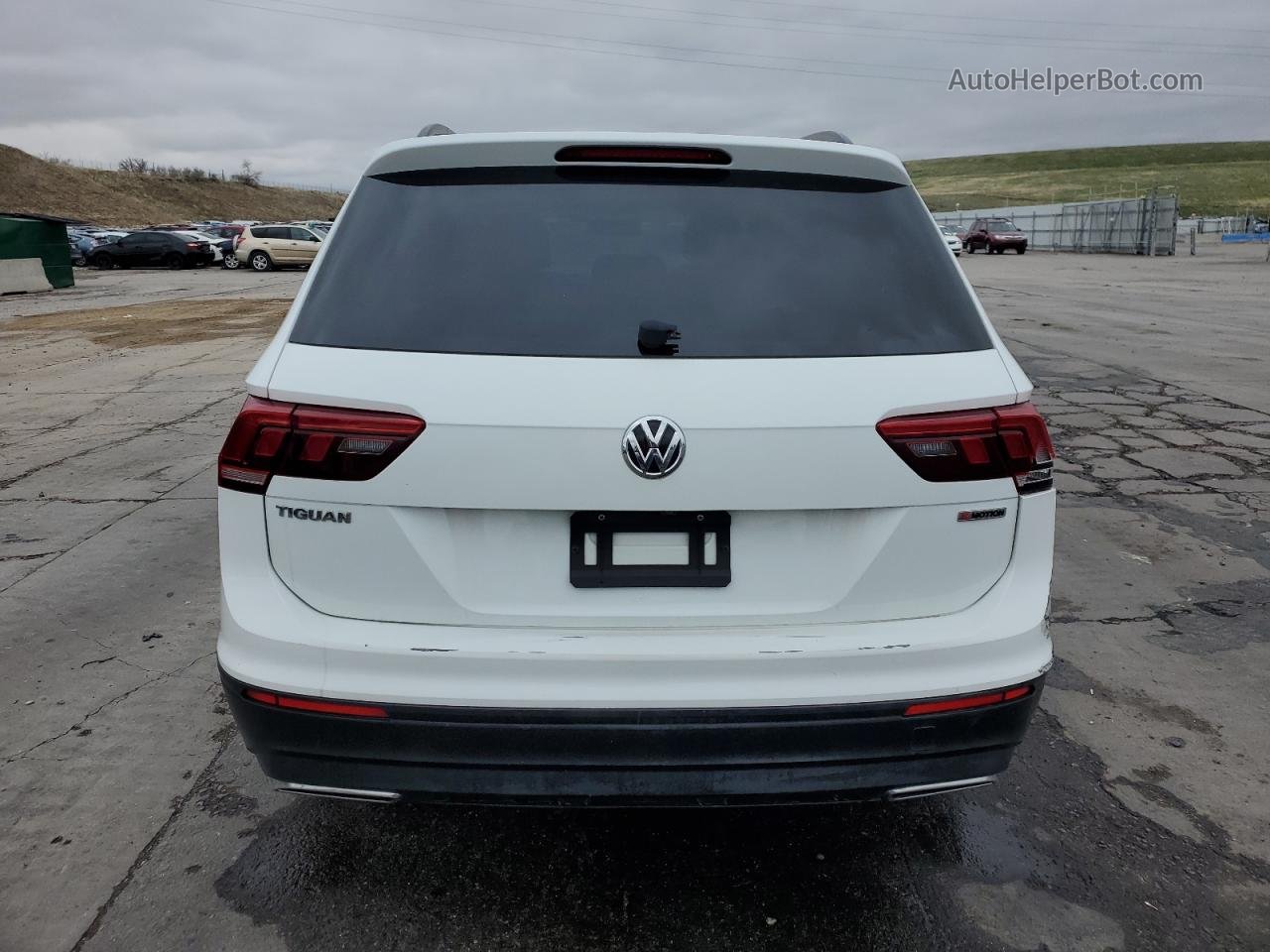 2019 Volkswagen Tiguan S White vin: 3VV0B7AX6KM109952