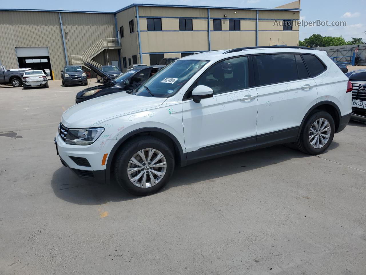 2019 Volkswagen Tiguan S White vin: 3VV0B7AX6KM123267