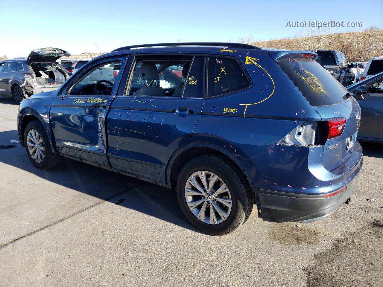 2018 Volkswagen Tiguan S Синий vin: 3VV0B7AX7JM015173