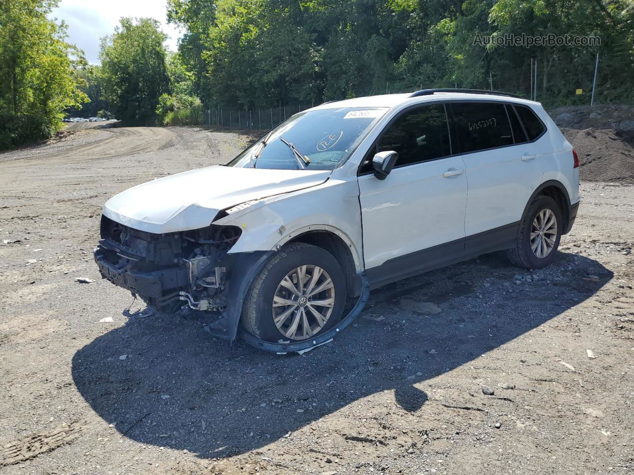 2018 Volkswagen Tiguan S Silver vin: 3VV0B7AX7JM123258