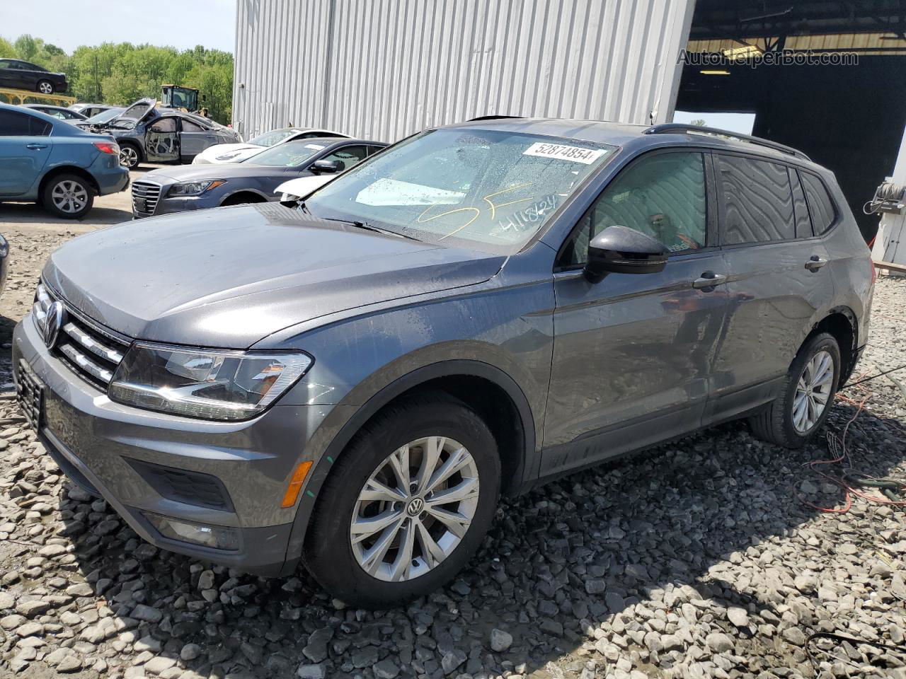 2018 Volkswagen Tiguan S Gray vin: 3VV0B7AX8JM013626