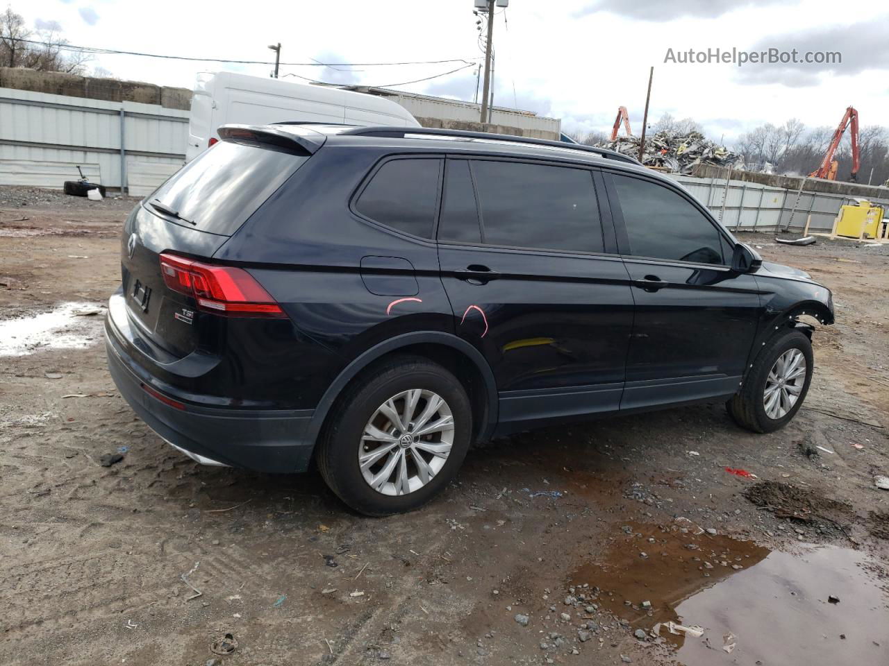 2018 Volkswagen Tiguan S Черный vin: 3VV0B7AX8JM088147