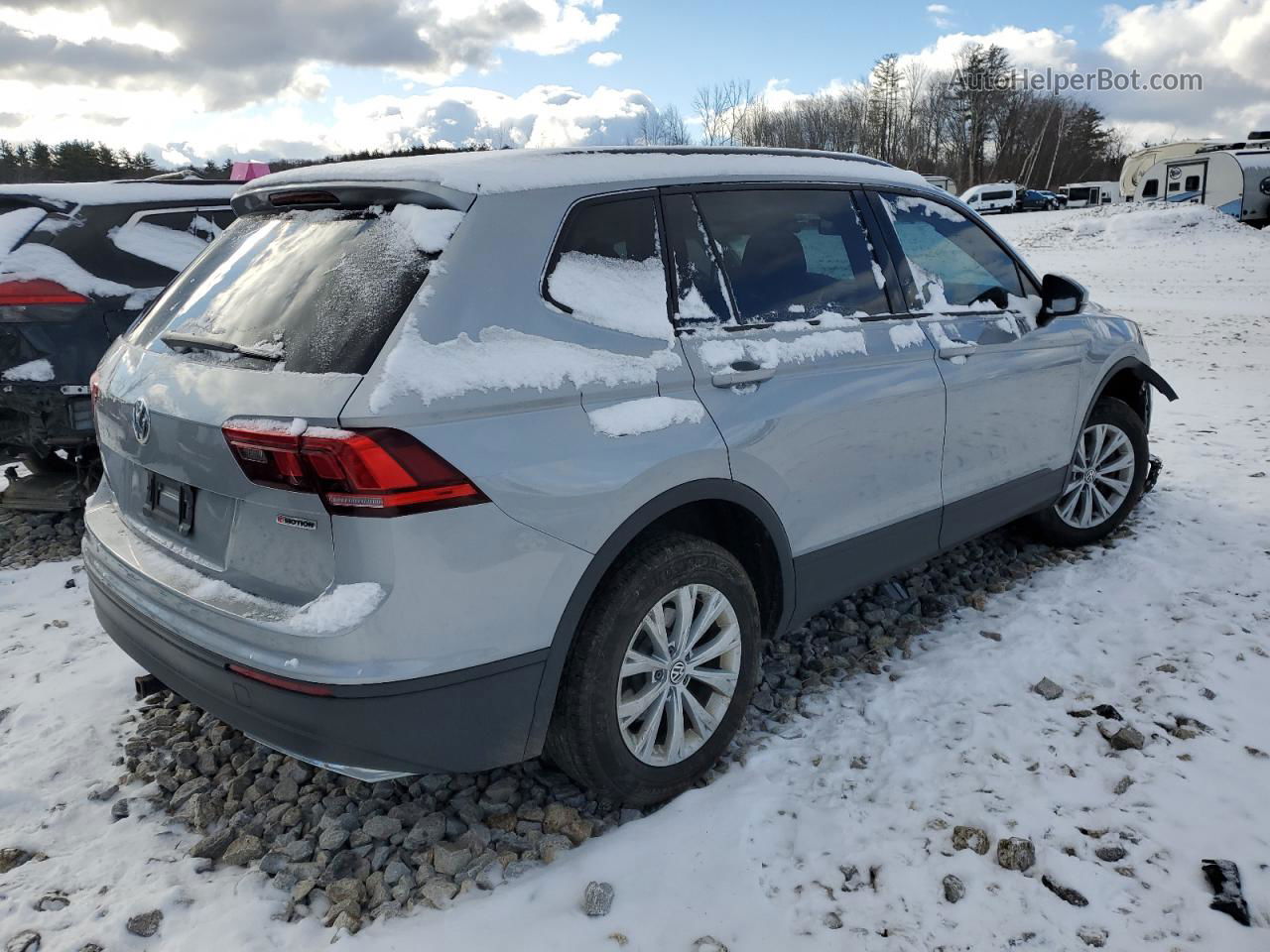 2019 Volkswagen Tiguan S Серебряный vin: 3VV0B7AX9KM116247