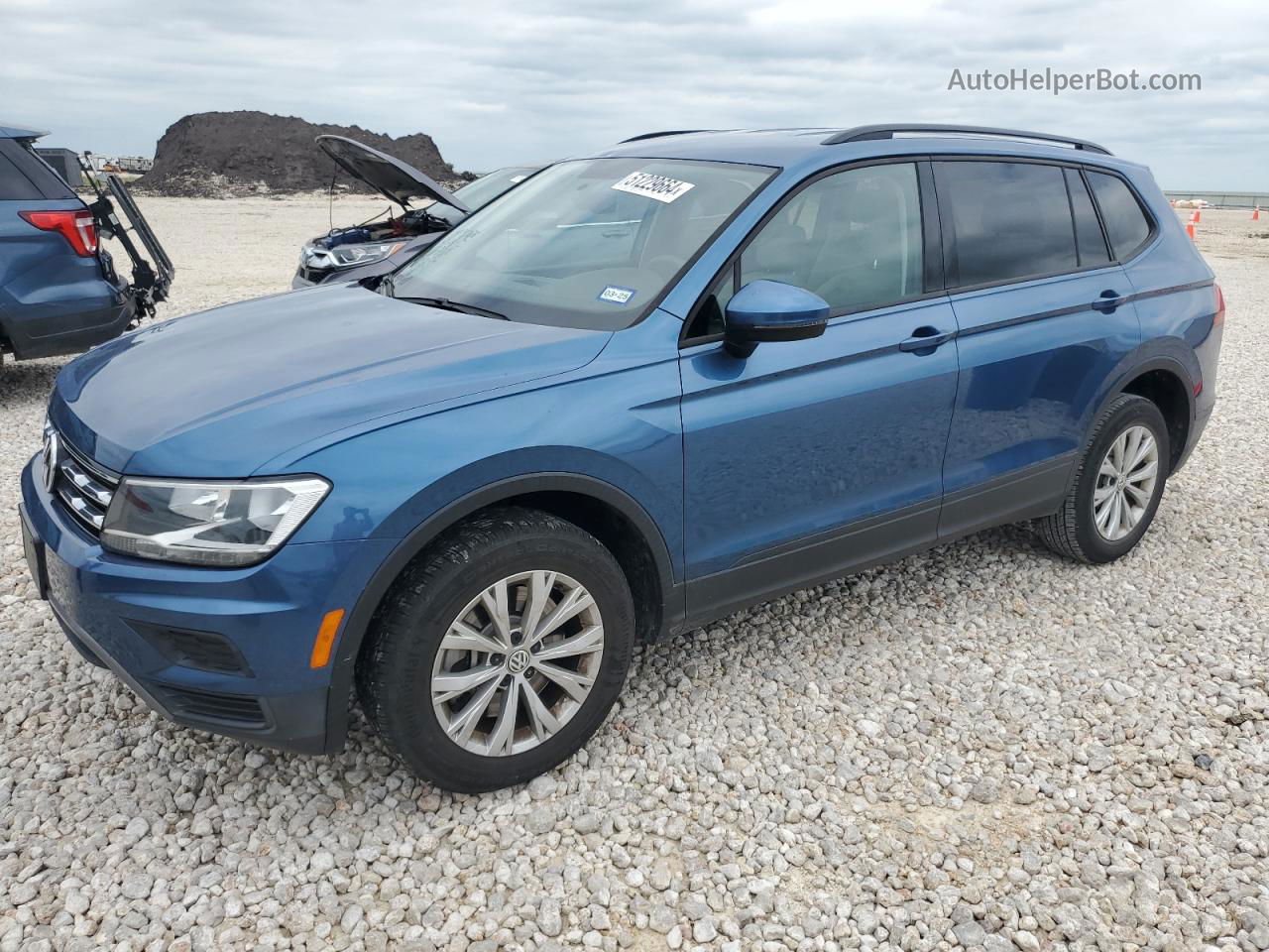 2019 Volkswagen Tiguan S Blue vin: 3VV1B7AX0KM071039