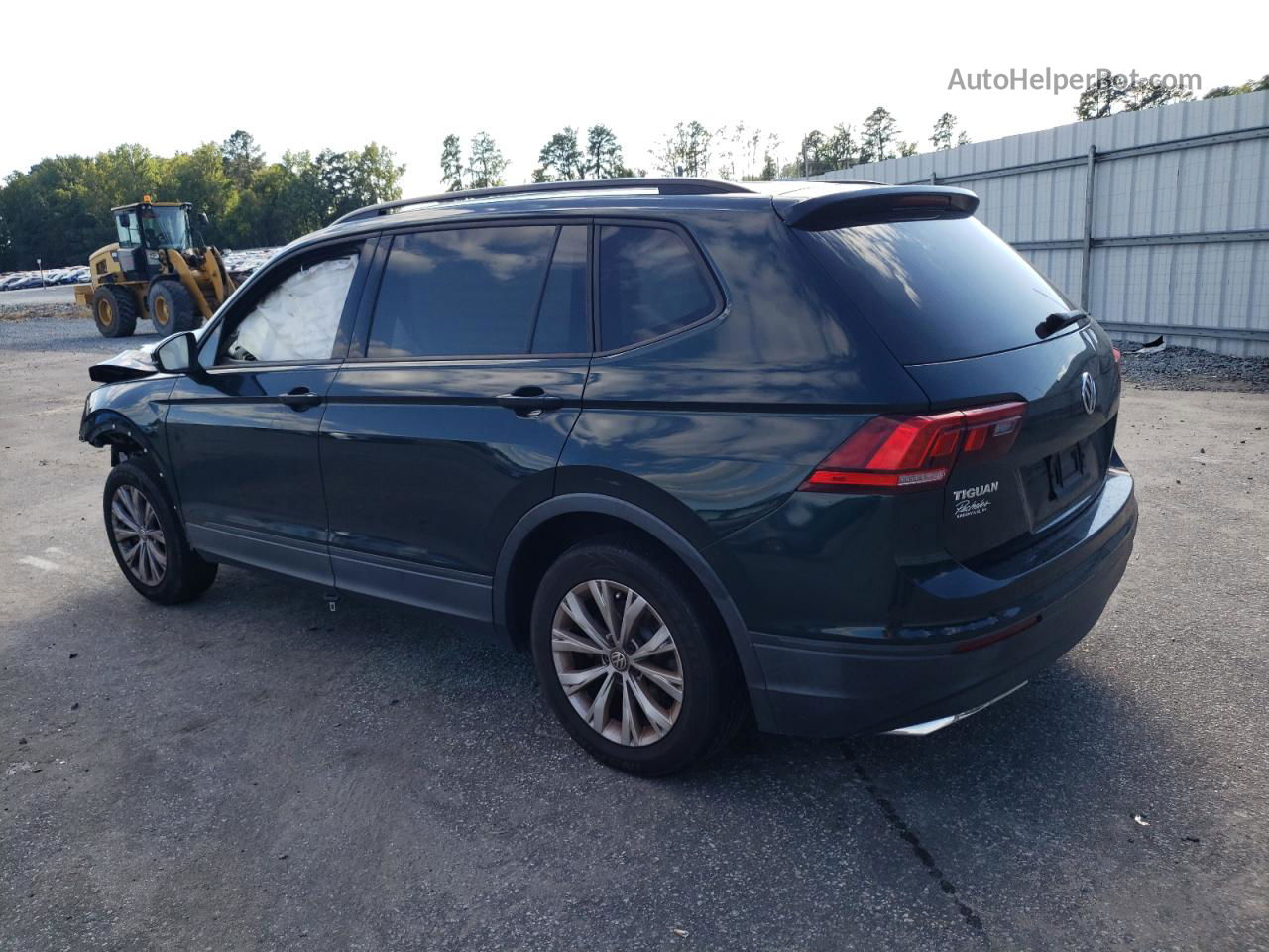 2018 Volkswagen Tiguan S Зеленый vin: 3VV1B7AX1JM026240