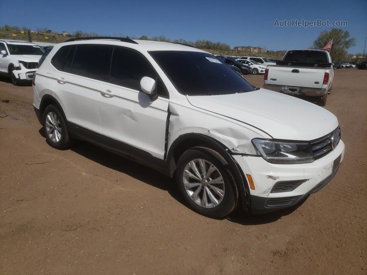 2019 Volkswagen Tiguan S Белый vin: 3VV1B7AX1KM123844