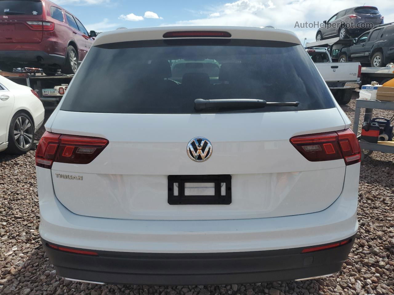 2019 Volkswagen Tiguan S White vin: 3VV1B7AX1KM142409