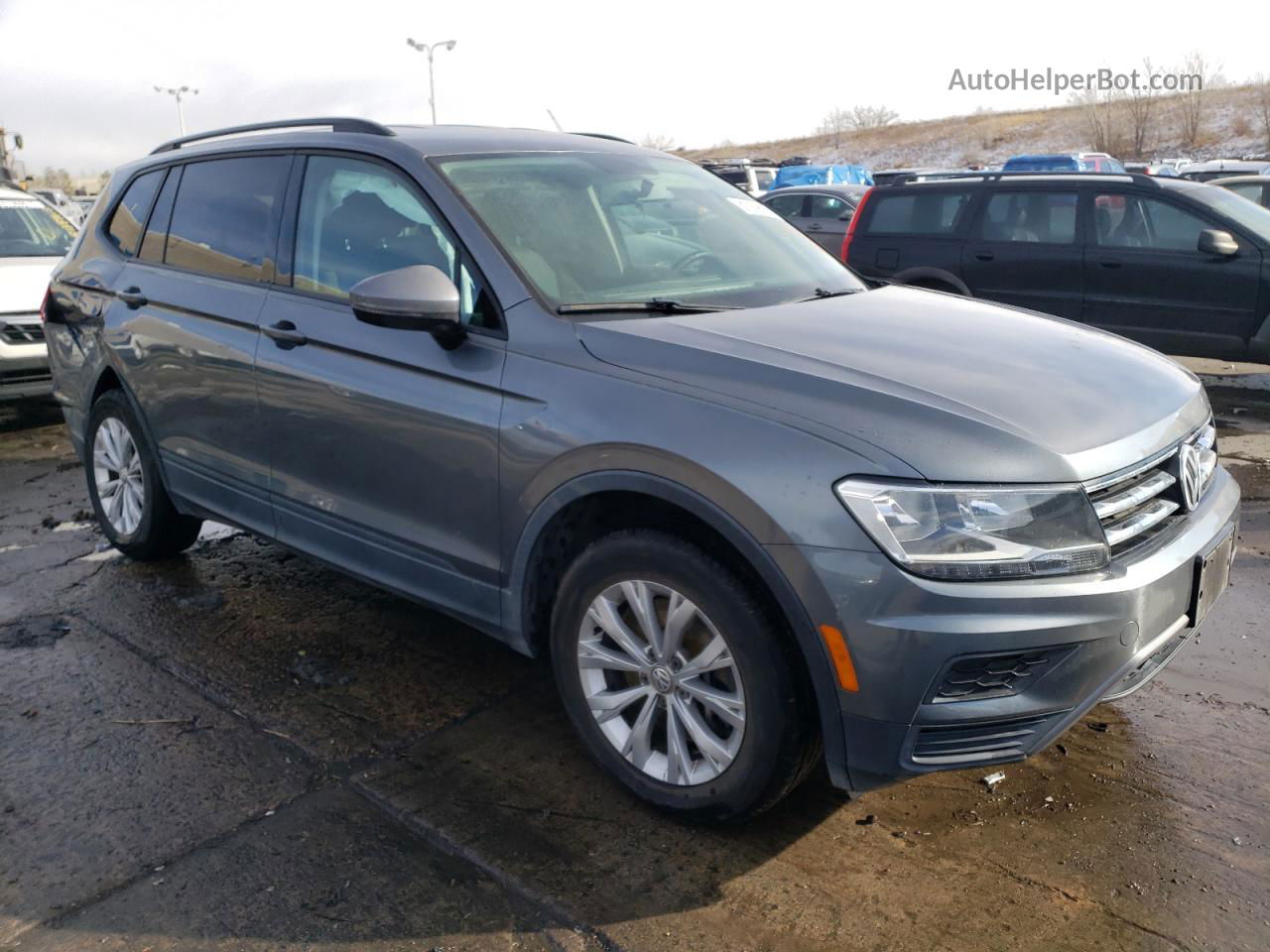 2018 Volkswagen Tiguan S Gray vin: 3VV1B7AX2JM056394