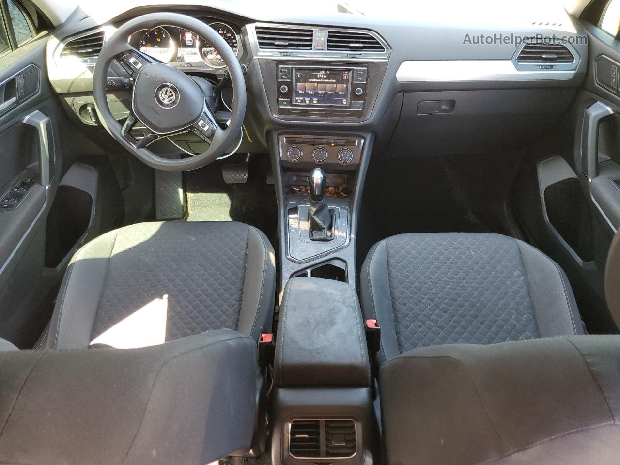 2018 Volkswagen Tiguan S Черный vin: 3VV1B7AX2JM061854