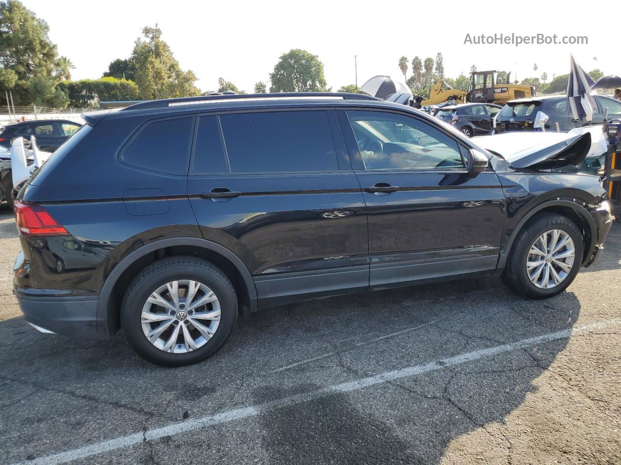 2019 Volkswagen Tiguan S Черный vin: 3VV1B7AX2KM038592