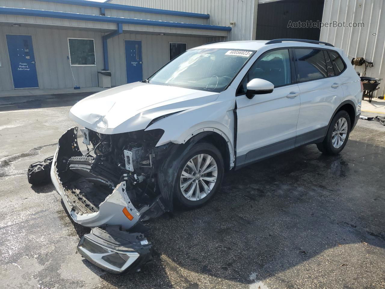 2018 Volkswagen Tiguan S White vin: 3VV1B7AX3JM098640