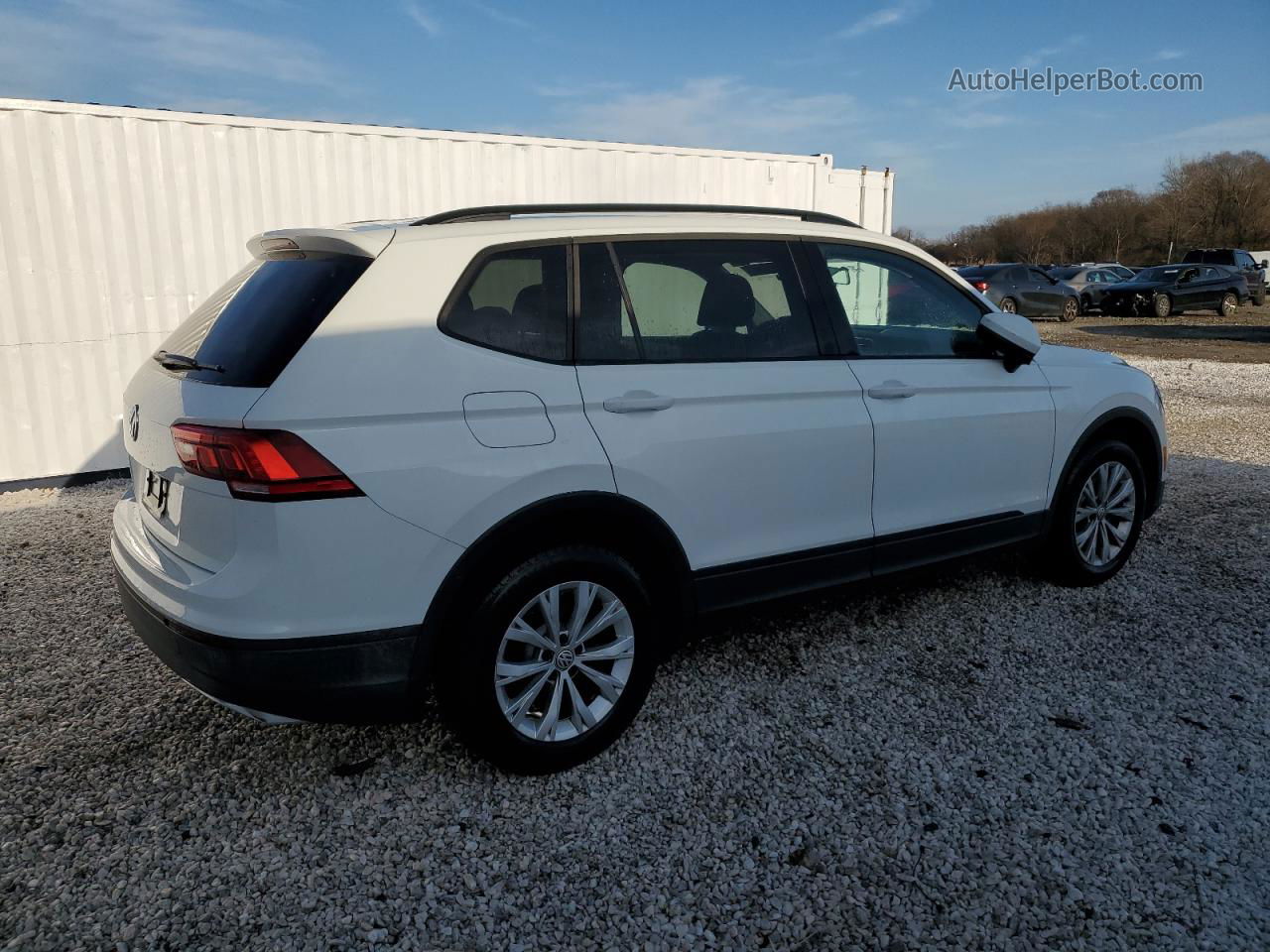 2019 Volkswagen Tiguan S White vin: 3VV1B7AX3KM042120