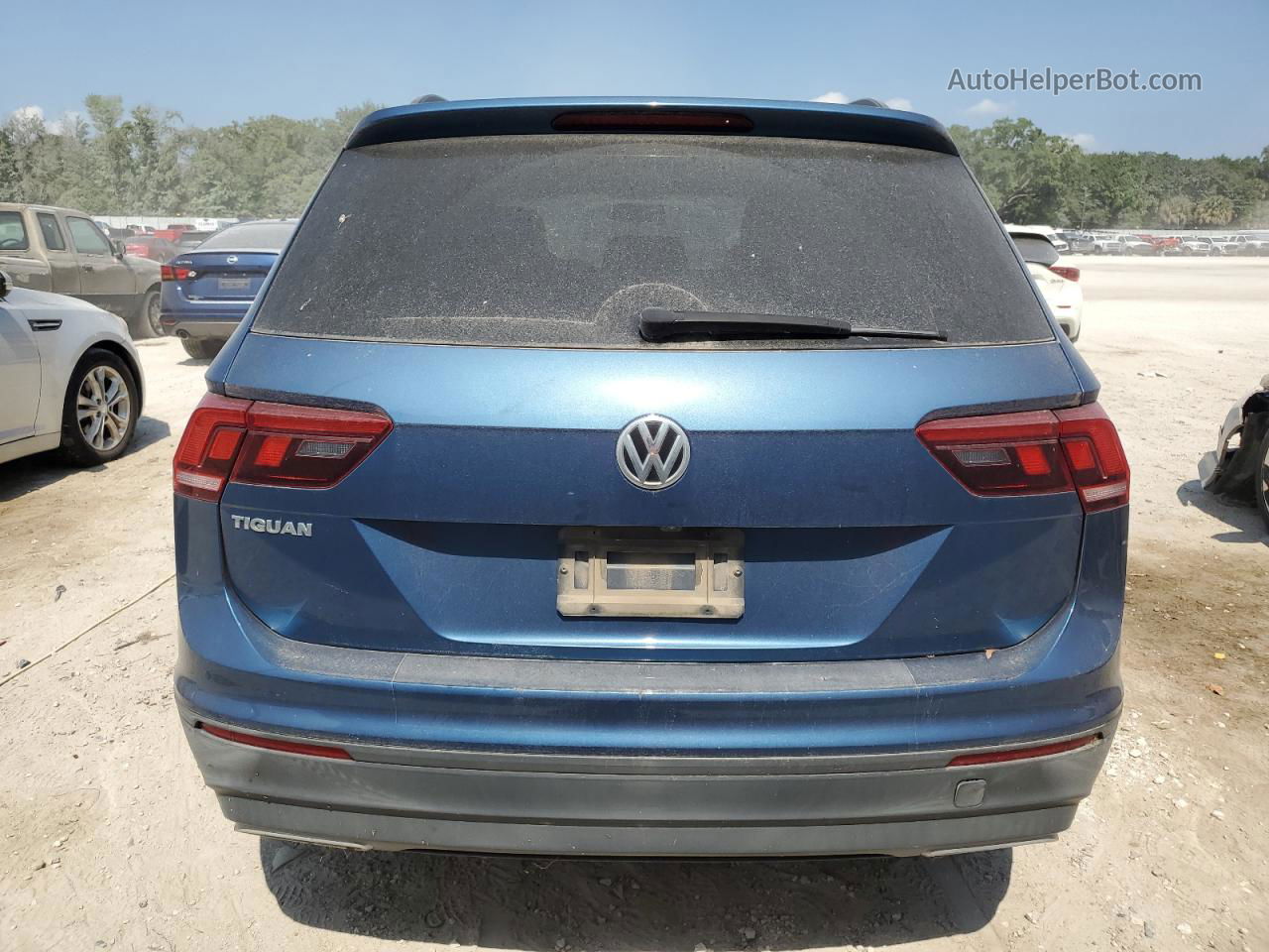 2019 Volkswagen Tiguan S Blue vin: 3VV1B7AX3KM047866