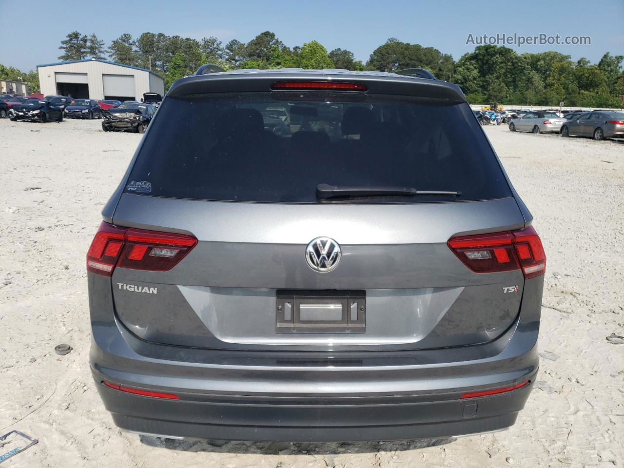 2018 Volkswagen Tiguan S Gray vin: 3VV1B7AX4JM010260