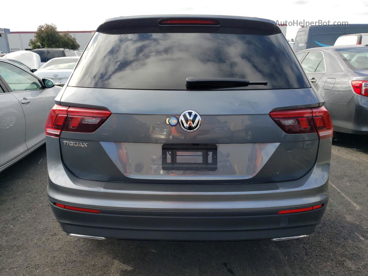 2019 Volkswagen Tiguan S Gray vin: 3VV1B7AX4KM086448