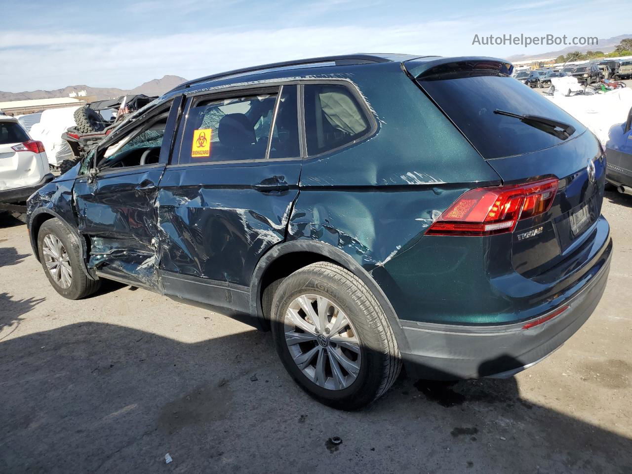 2019 Volkswagen Tiguan S Зеленый vin: 3VV1B7AX4KM119058