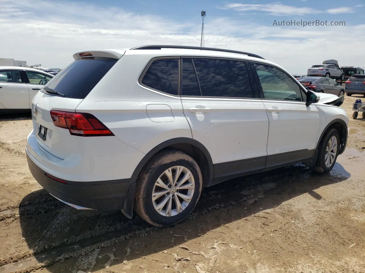 2019 Volkswagen Tiguan S White vin: 3VV1B7AX7KM188679