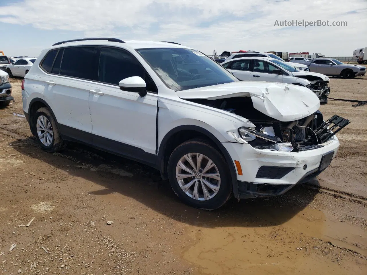 2019 Volkswagen Tiguan S White vin: 3VV1B7AX7KM188679