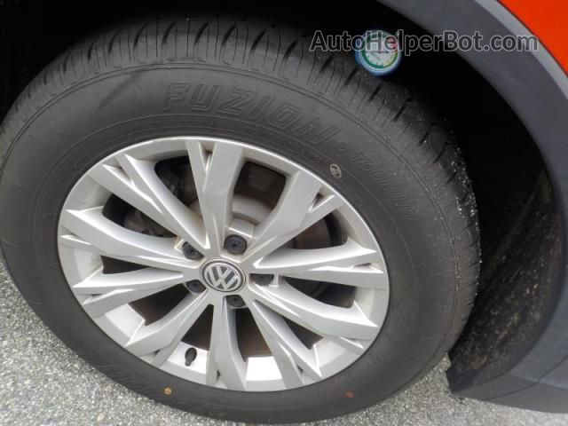 2019 Volkswagen Tiguan S Orange vin: 3VV1B7AX8KM112341