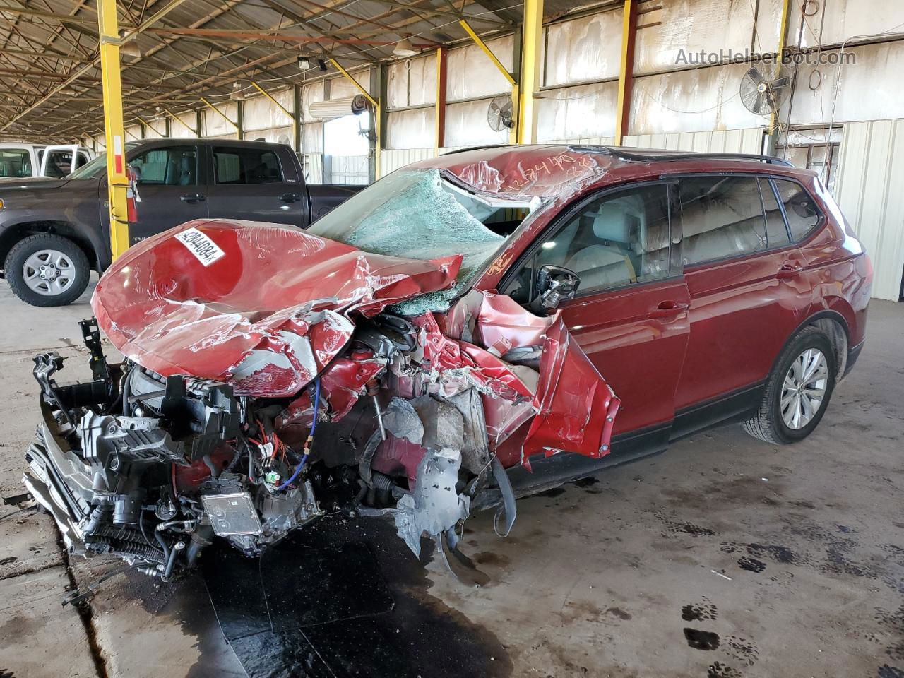 2018 Volkswagen Tiguan S Red vin: 3VV1B7AX9JM146559