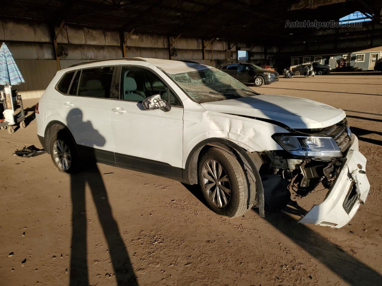 2018 Volkswagen Tiguan S White vin: 3VV1B7AXXJM126210