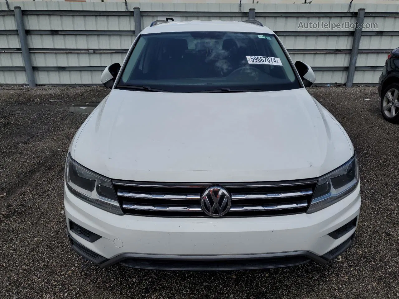 2019 Volkswagen Tiguan S White vin: 3VV1B7AXXKM046018