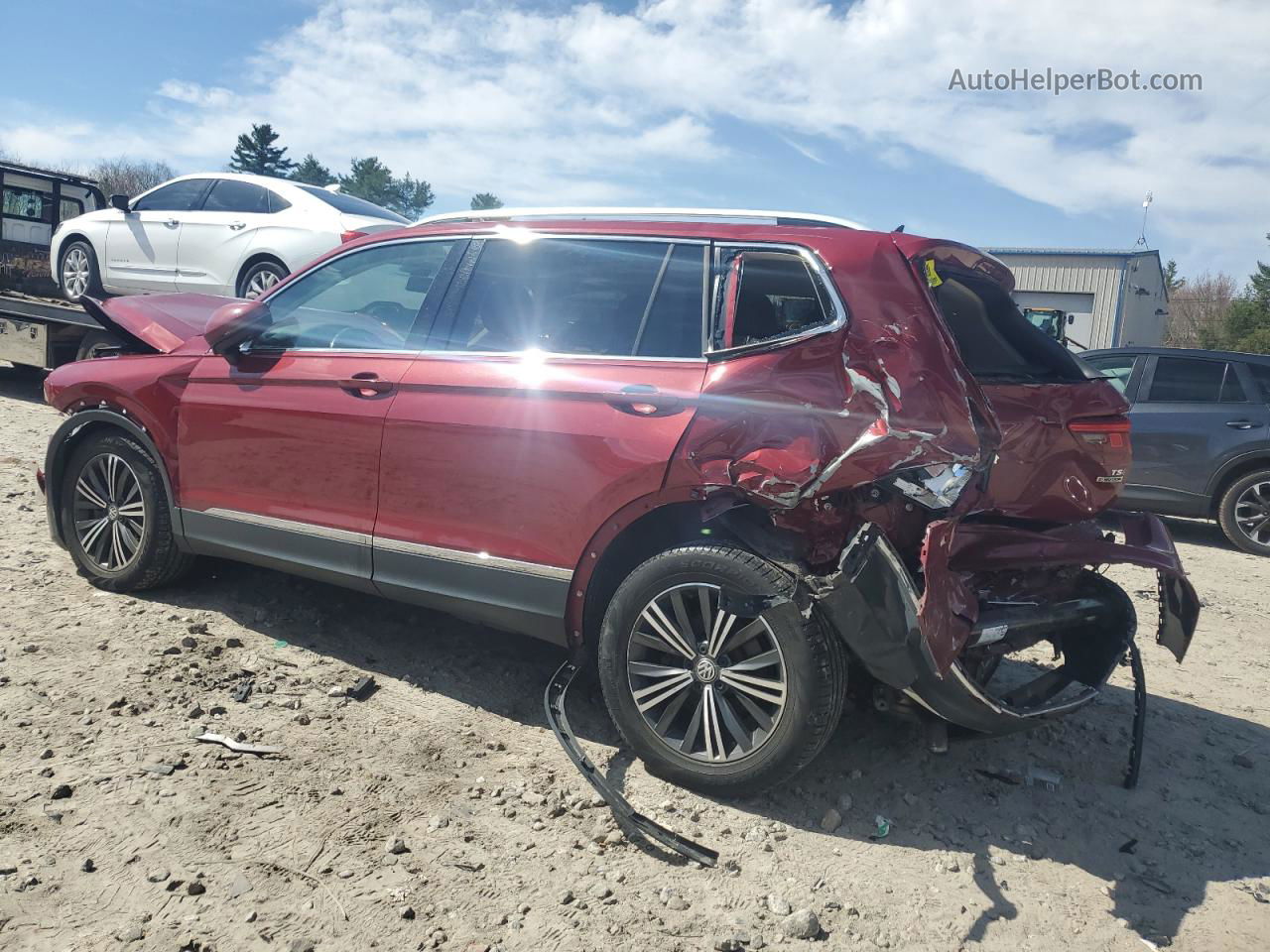 2018 Volkswagen Tiguan Se Red vin: 3VV2B7AX0JM013211