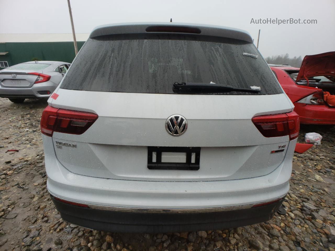 2018 Volkswagen Tiguan Se White vin: 3VV2B7AX0JM024774