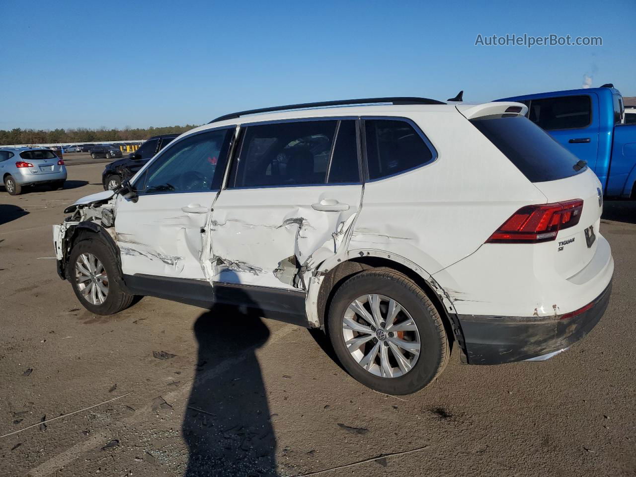 2018 Volkswagen Tiguan Se Белый vin: 3VV2B7AX0JM112790