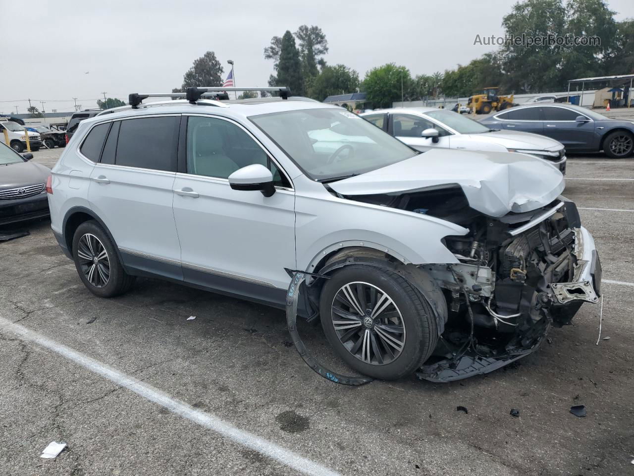 2018 Volkswagen Tiguan Se White vin: 3VV2B7AX0JM192415