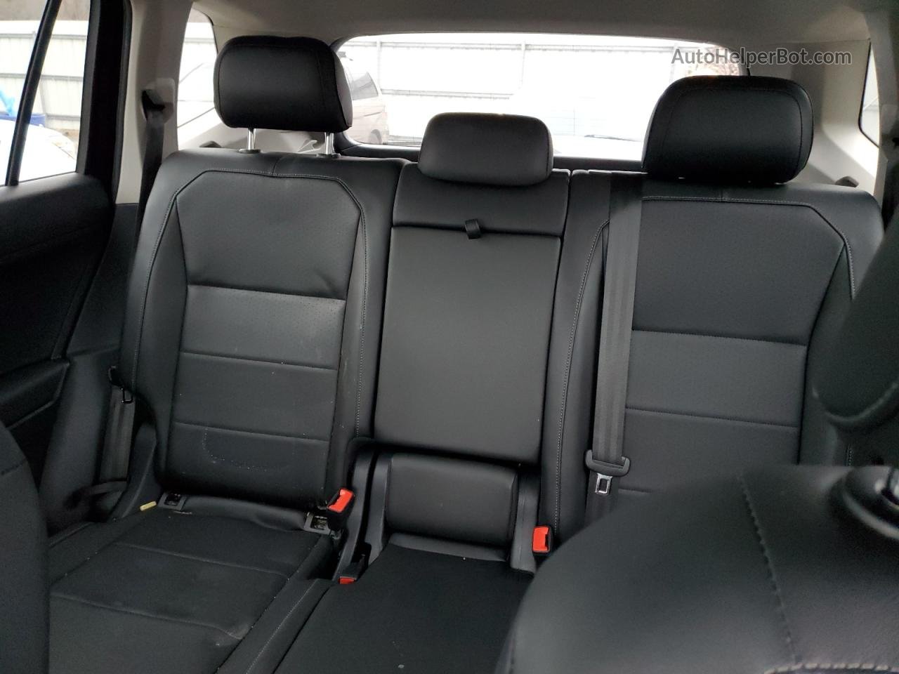 2019 Volkswagen Tiguan Se Черный vin: 3VV2B7AX0KM037431