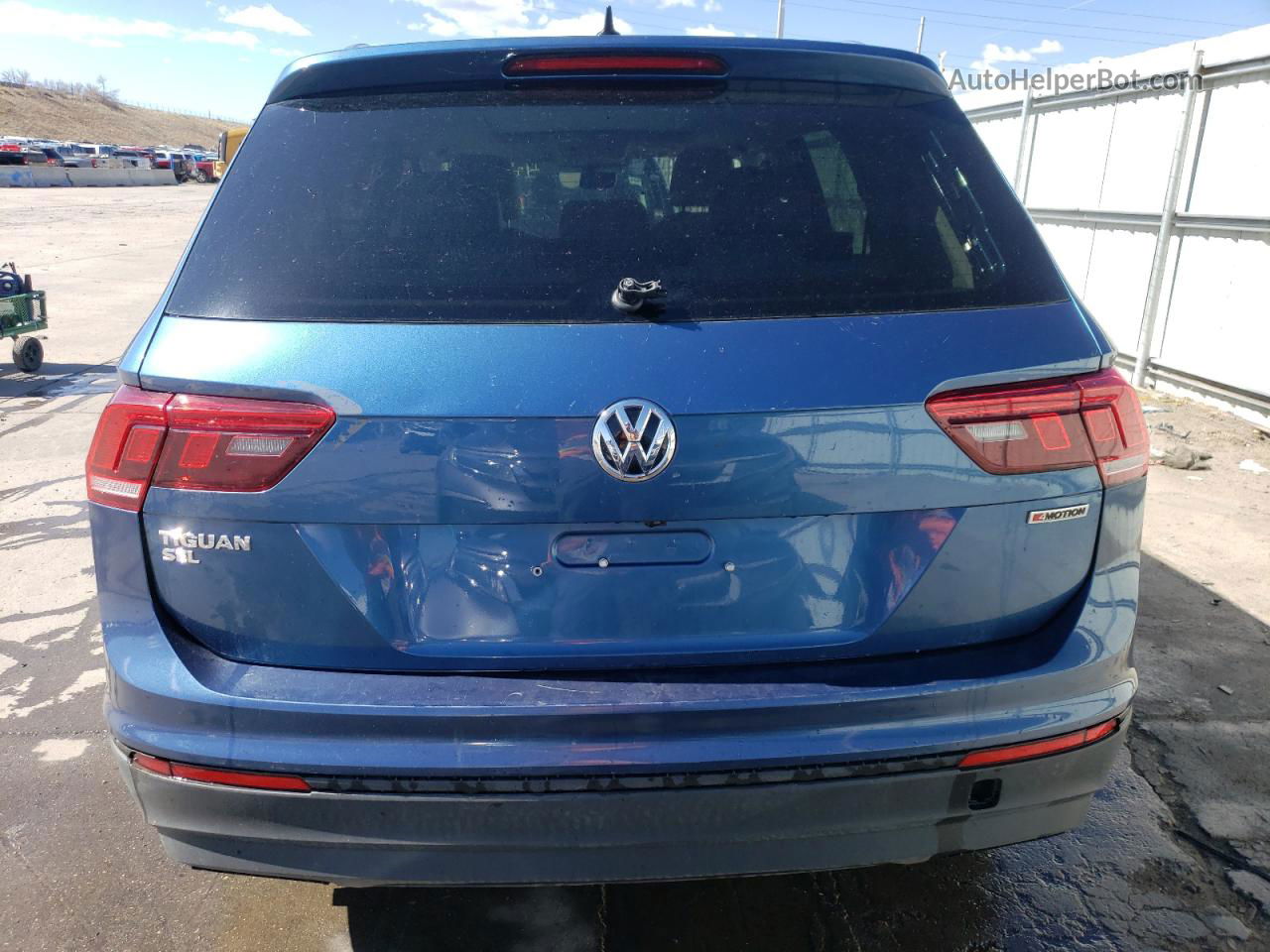 2019 Volkswagen Tiguan Se Синий vin: 3VV2B7AX0KM047991