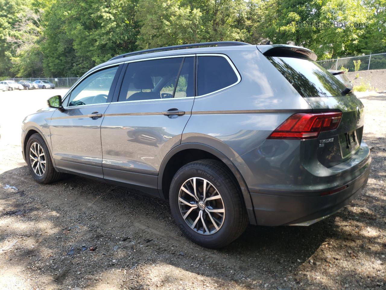 2019 Volkswagen Tiguan Se Gray vin: 3VV2B7AX0KM057632