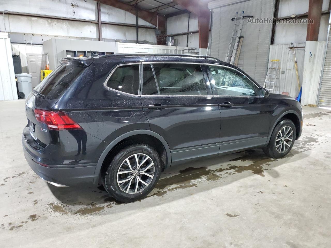 2019 Volkswagen Tiguan Se Черный vin: 3VV2B7AX0KM165555