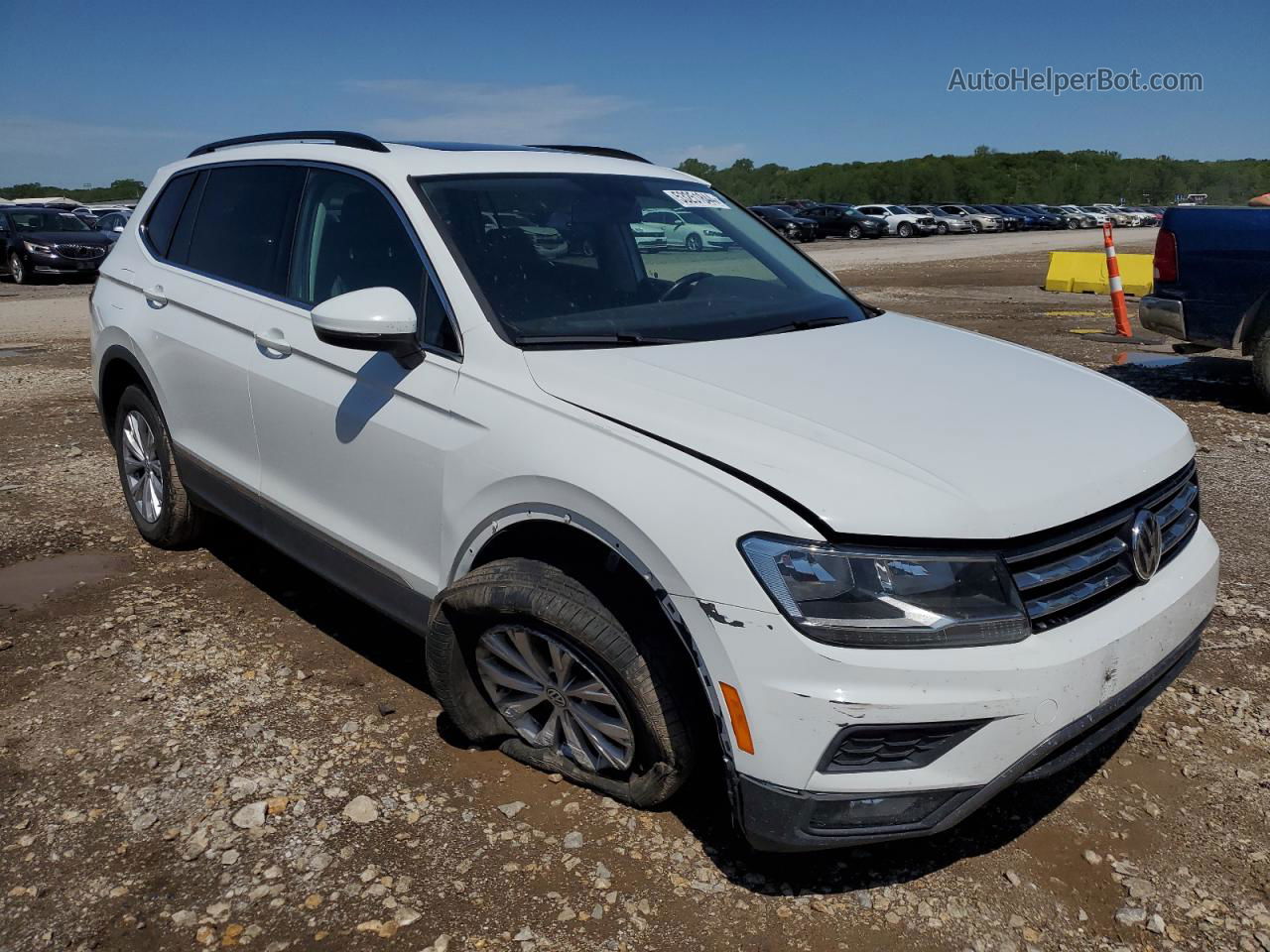 2018 Volkswagen Tiguan Se White vin: 3VV2B7AX1JM023116